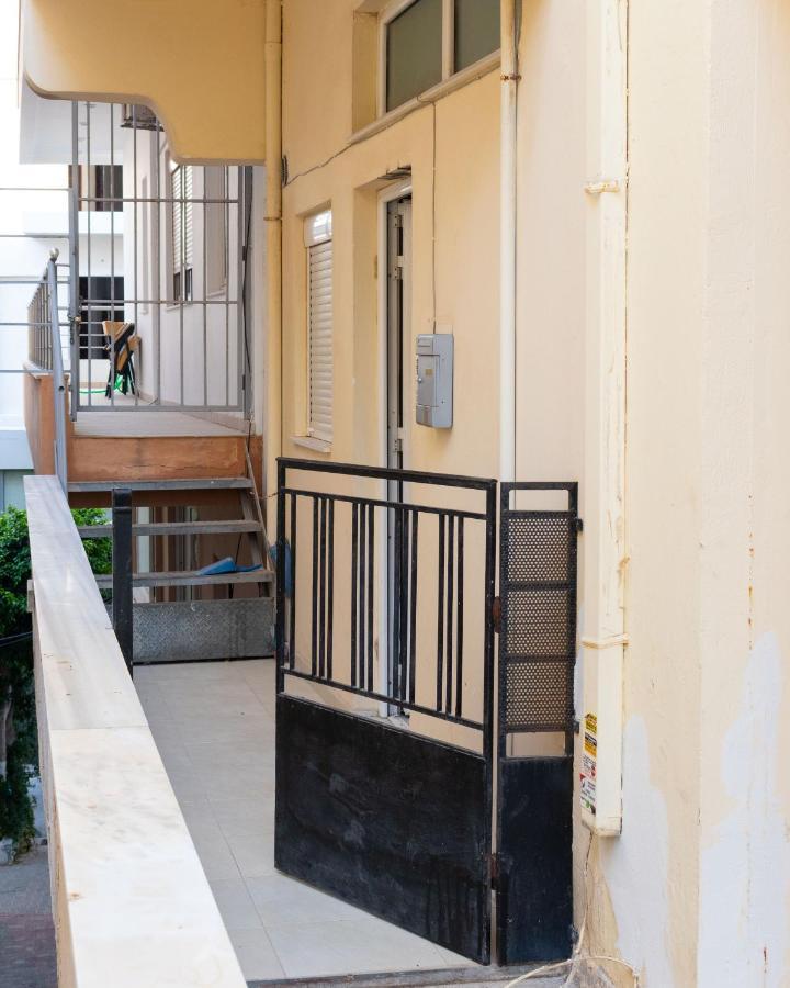 Lovely Sea View Apartment At The Heart Of The Town Ierápetra Buitenkant foto